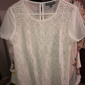 White lace maternity top